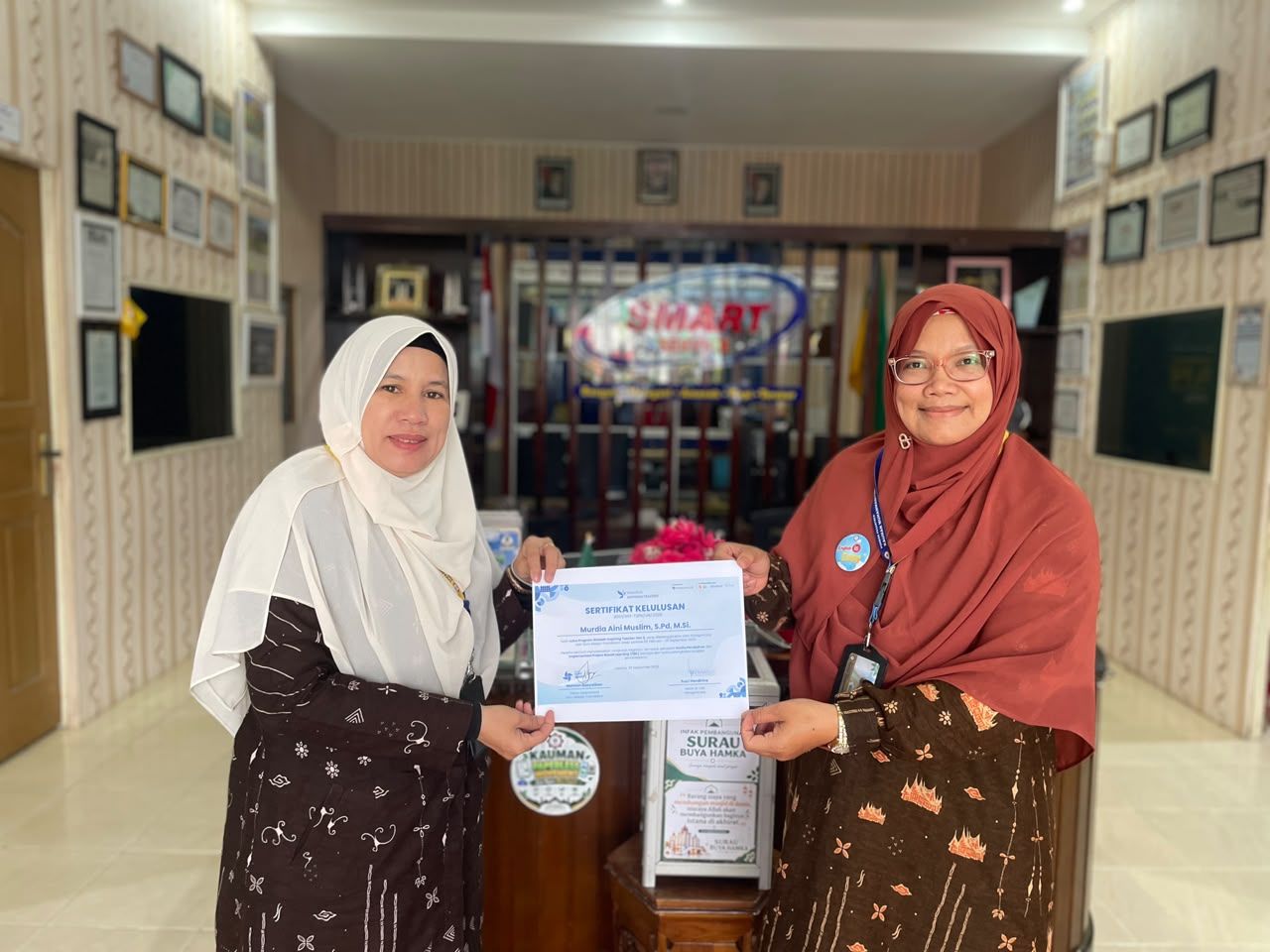 Murdia Aini Muslim, S.Pd., M.Si. peserta wardah inspiring teacher (WIT) Generasi 8