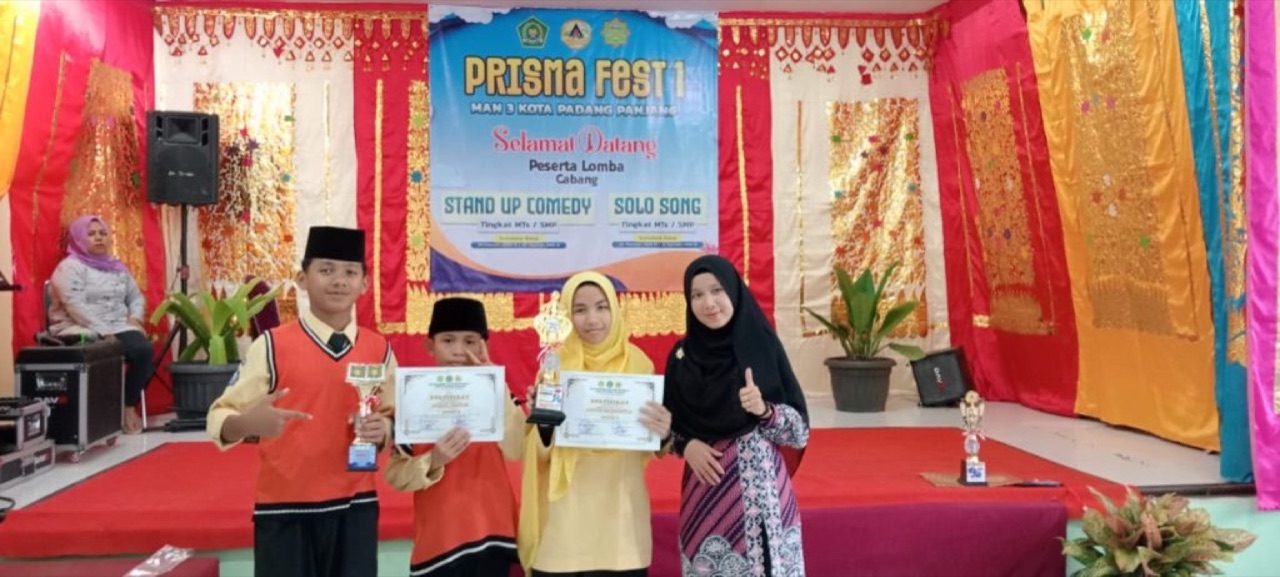 Guru Kauman Raih Penghargaan Guru Berprestasi
