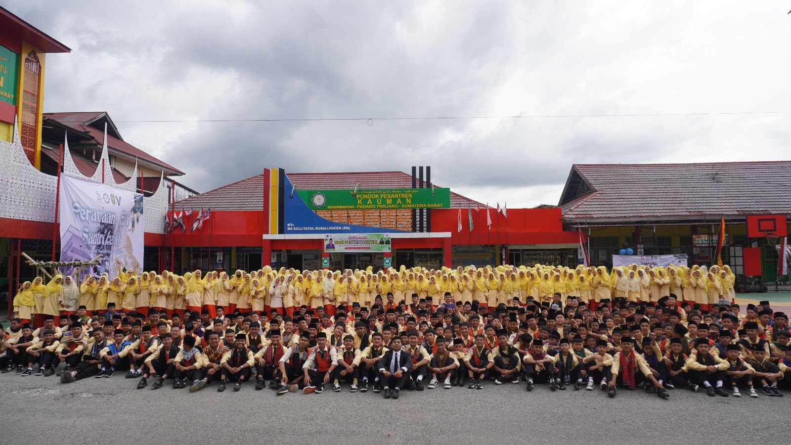 JEJARING GLOBAL: Dari Sekolah Unggul Menuju Reputasi Internasional
